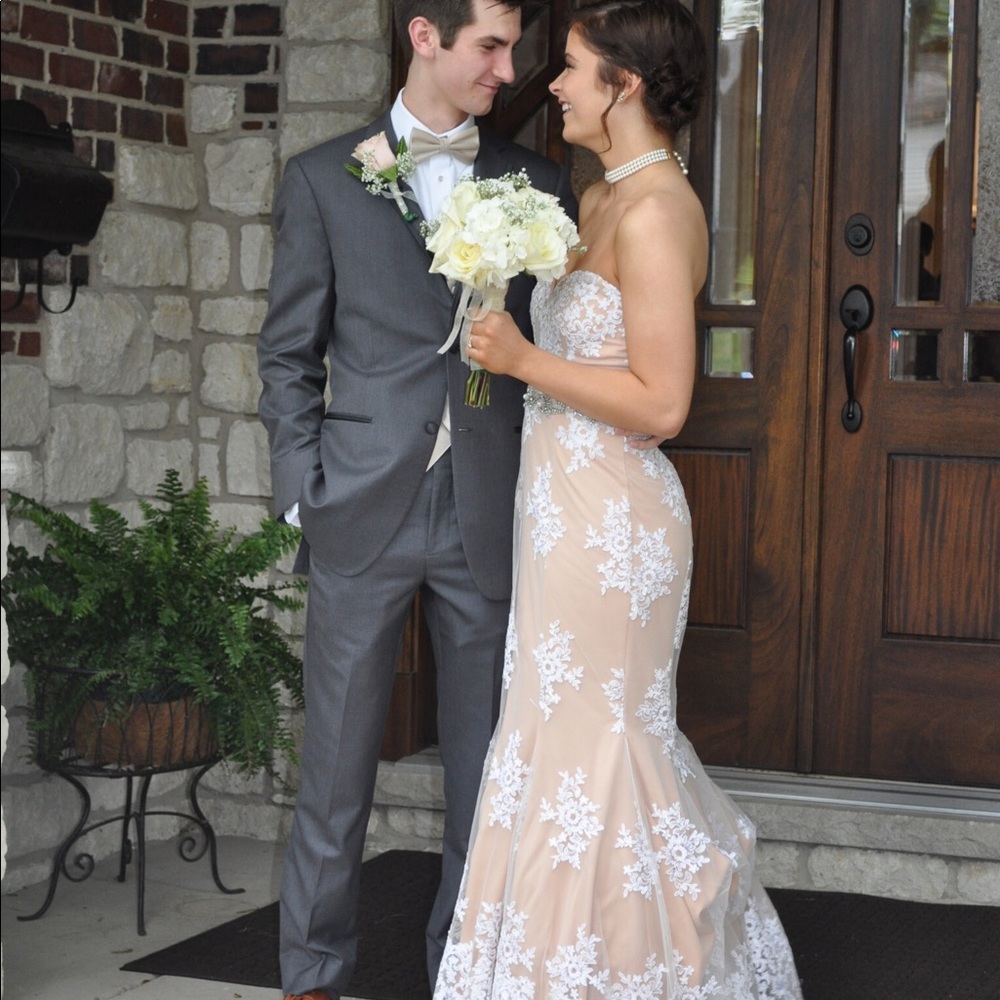 Prom/homecoming dress